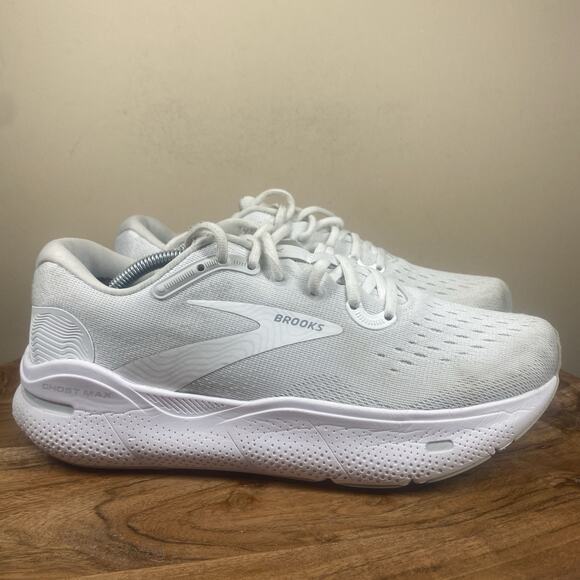 Brooks Ghost Max White Oyster Womens Size 9.5 Athletic Running Shoes 1203951B124 - Picture 1 of 11